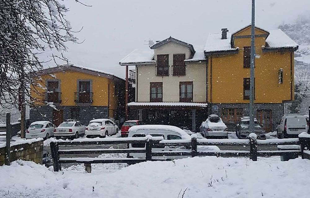 Hotel Pena Pandos Felechosa Esterno foto